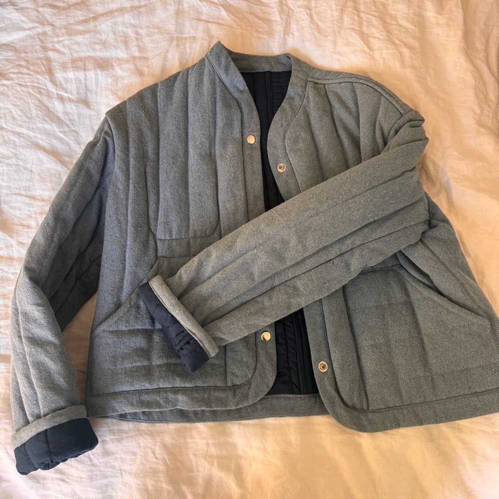 Kordal Studios Reversible Cropped Quilted Jacket in light blue/navy - Medium